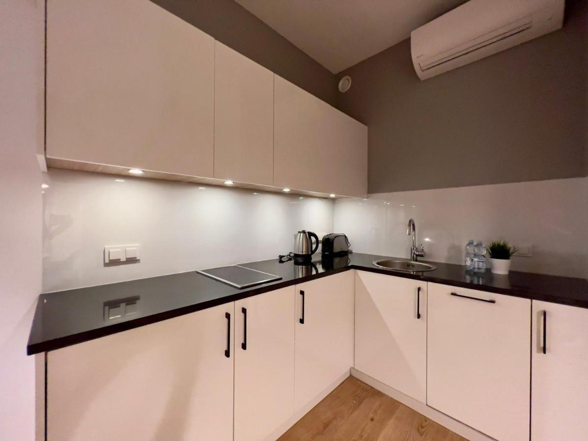 K22 Slawinska 503 Sun-City Apart วอร์ซอ ภายนอก รูปภาพ