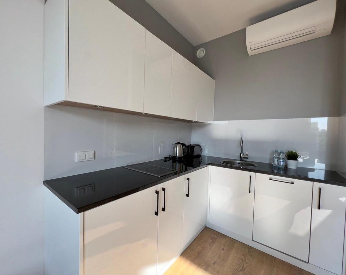 K22 Slawinska 503 Sun-City Apart วอร์ซอ ภายนอก รูปภาพ